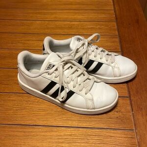 Adidas grand court shoes